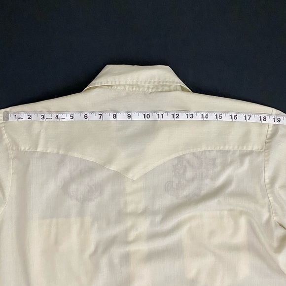 Vintage Offf White Embroidered Pearl Snap Button Down Shirt Size Medium. - Picture 6 of 6